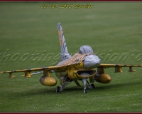 2GLOVELIER 0321